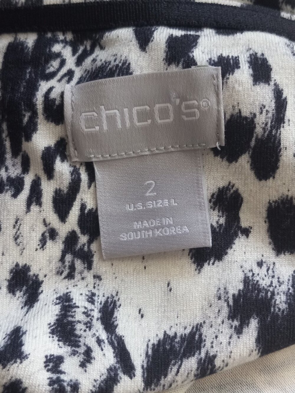 Chico’s Size 2/Large Blue & Gold Baroque Leopard Print Long Sleeve Tunic - Picture 3 of 4